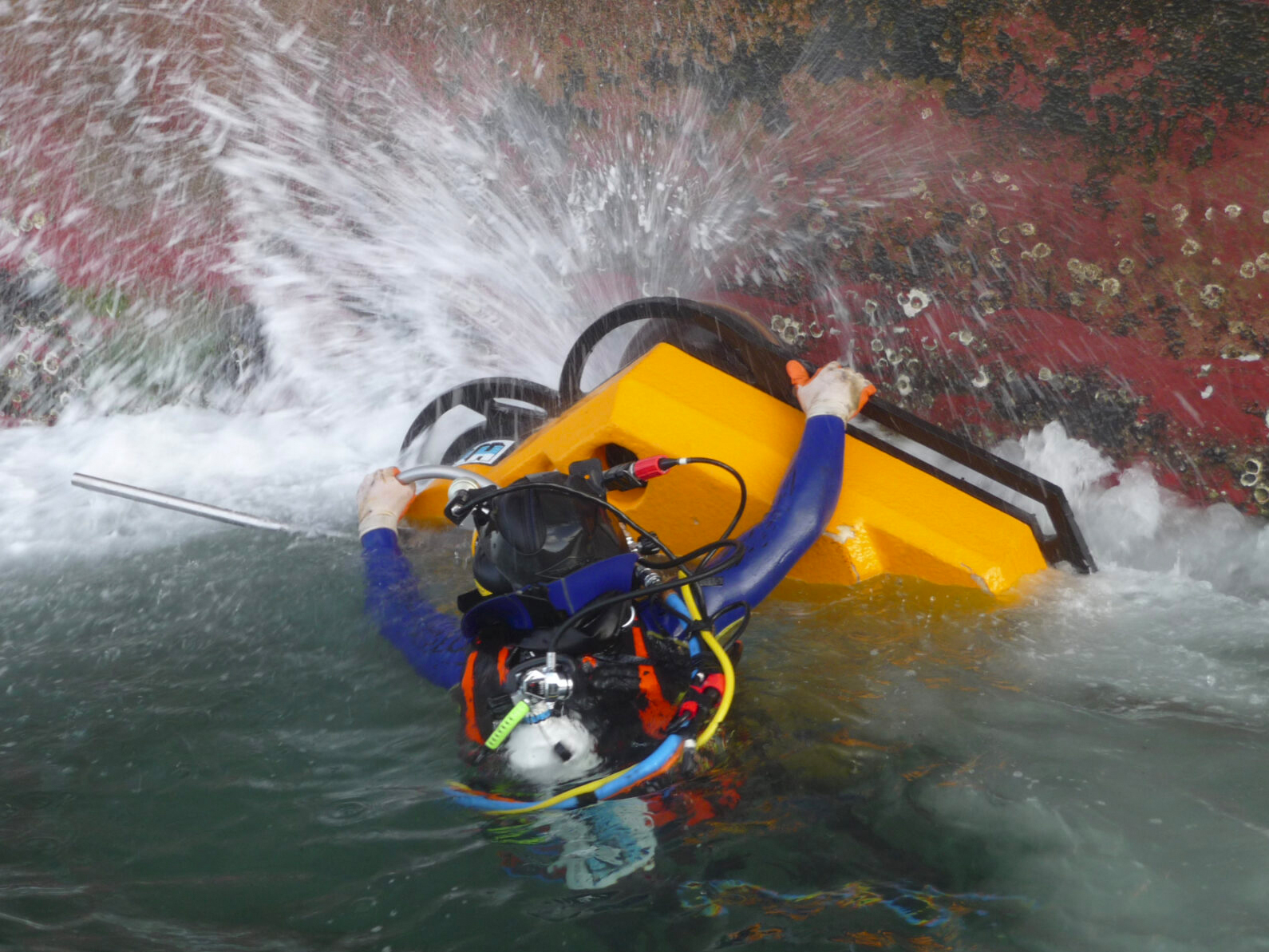 Hull Cleaning & Inspection 